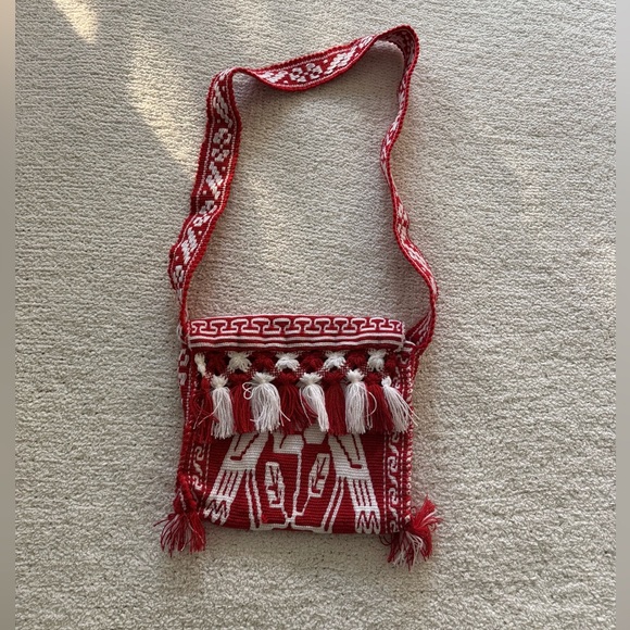 Mexican Tenango Embroidery Handcrafted Reversible Shoulder Bag Red Ivory W/Frill - Picture 2 of 10